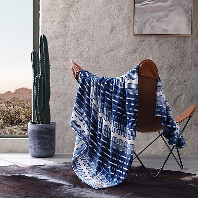 Brand New Ikat good Throw Blanket