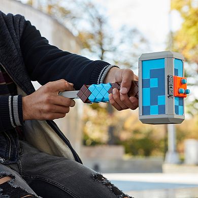 Nerf Minecraft Stormlander Hammer Dart Toy