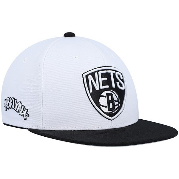 Mitchell & Ness NBA Brooklyn Nets Core Basic Snapback Grey Bottom