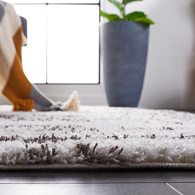 Safavieh Berber Shag 5' x 8' Tonya Rug