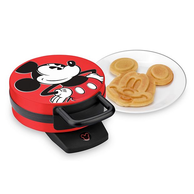 Disney Pixar Cars 3 Round Waffle Maker, Waffle Makers, Furniture &  Appliances