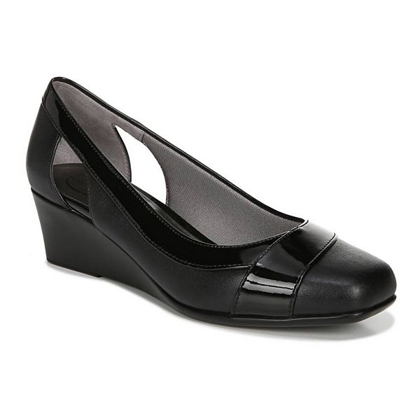 Lifestride hot sale black wedges