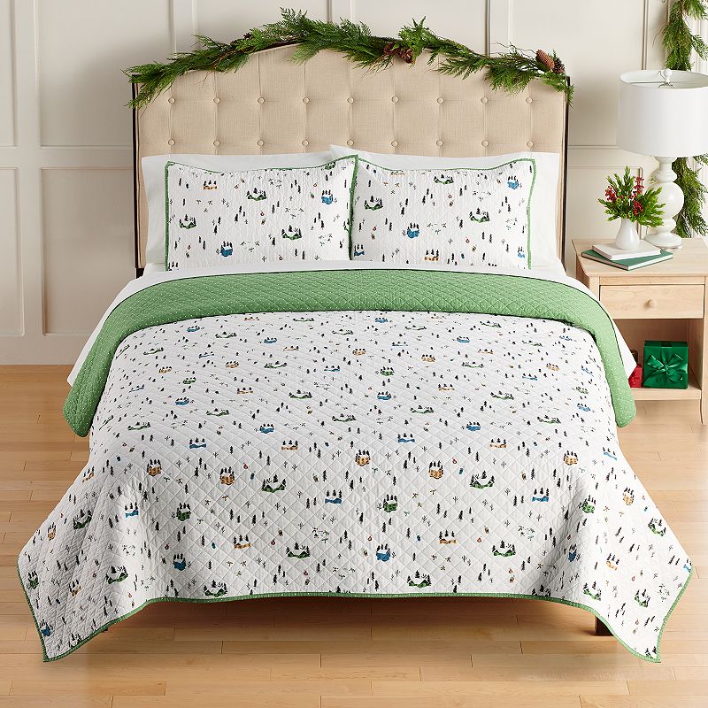 St. Nicholas Square Ditsy Village Printed Quilt Set with Shams, Multicolor,