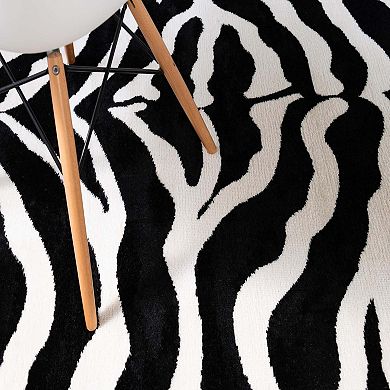 Unique Loom Okapi Wildlife Rug