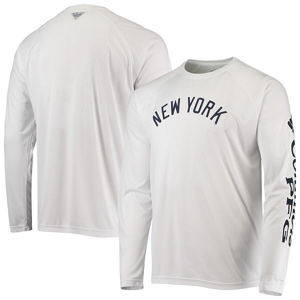 American Eagle Tailgate Men's New York Yankees T-Shirt price in