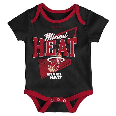 Infant Mitchell & Ness Black/Red Miami Heat Hardwood Classics Bodysuits & Cuffed Knit Hat Set