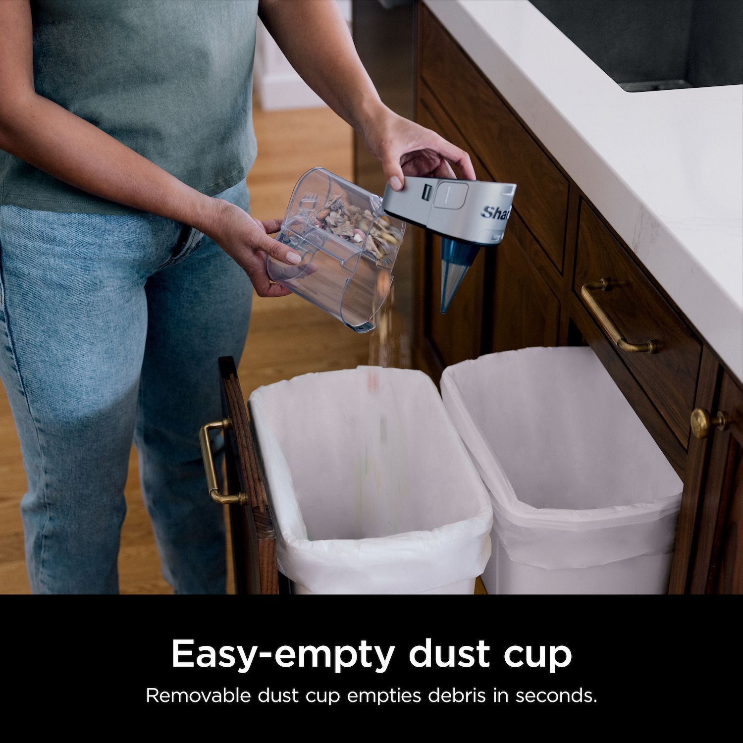 StrattaPlus Cordless Stick Vacuum - Thumbnail 3