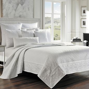 Five Queens Court Lincoln Quilt Set with Shams