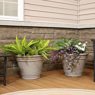 Sunnydaze 20 in Franklin Polyresin Planter with UV-Resistant Finish