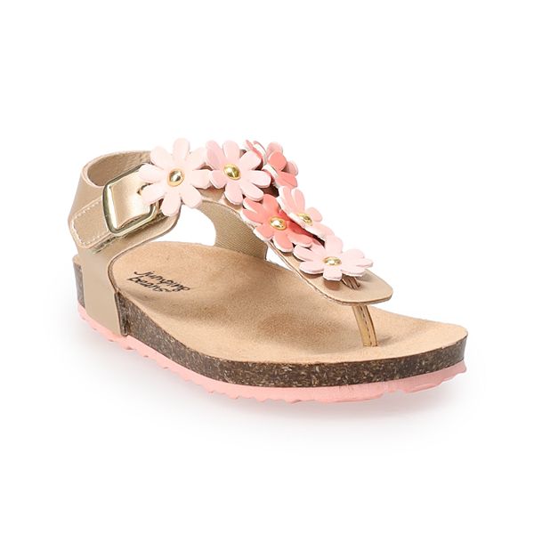 Girls in store thong sandals