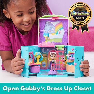 Spin Master Gabby's Dollhouse Dress-Up Closet Portable Playset with a Gabby Doll