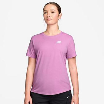 Women's Nike Sportswear Club Essentials Tee