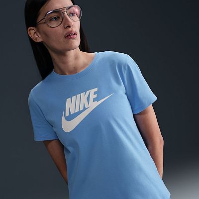 Women s Nike Sportswear Essentials Logo Tee