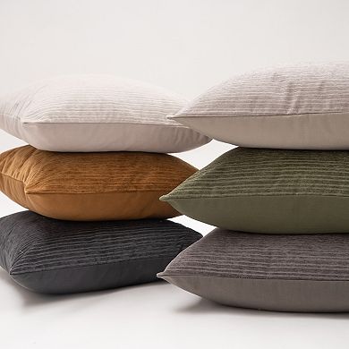 EVERGRACE Opulence 20" x 20" Woven Stripe Throw Pillow