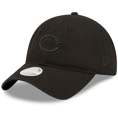 Women s New Era Cincinnati Reds Black on Black Core Classic II 9TWENTY Adjustable Hat