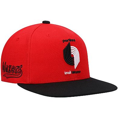 Men's Mitchell & Ness Red/Black Portland Trail Blazers Hardwood Classics Snapback Hat