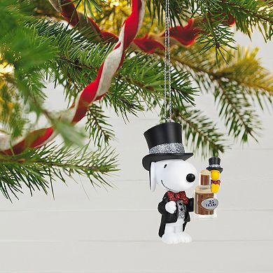 Peanuts Spotlight on Snoopy Special Edition 25th Anniversary 2022 Hallmark Keepsake Christmas Ornament
