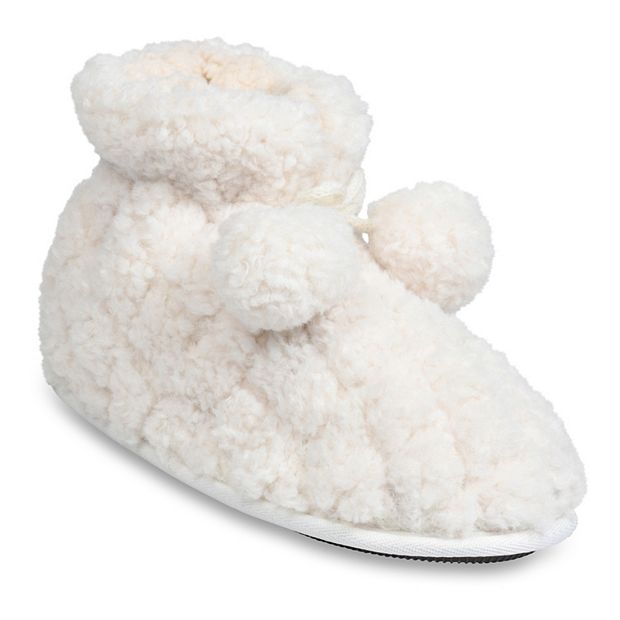 Kohls fuzzy slippers new arrivals