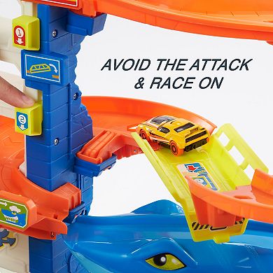 Mattel Hot Wheels City Shark Escape Playset