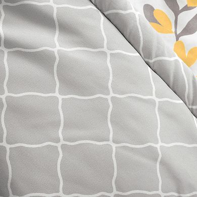 Lush Decor Aprile Throw