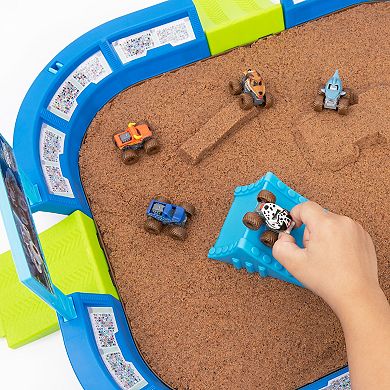 Monster Jam Mini World Finals Monster Dirt Arena with 2lbs Kinetic Sand and 6 Exclusive Mini Trucks