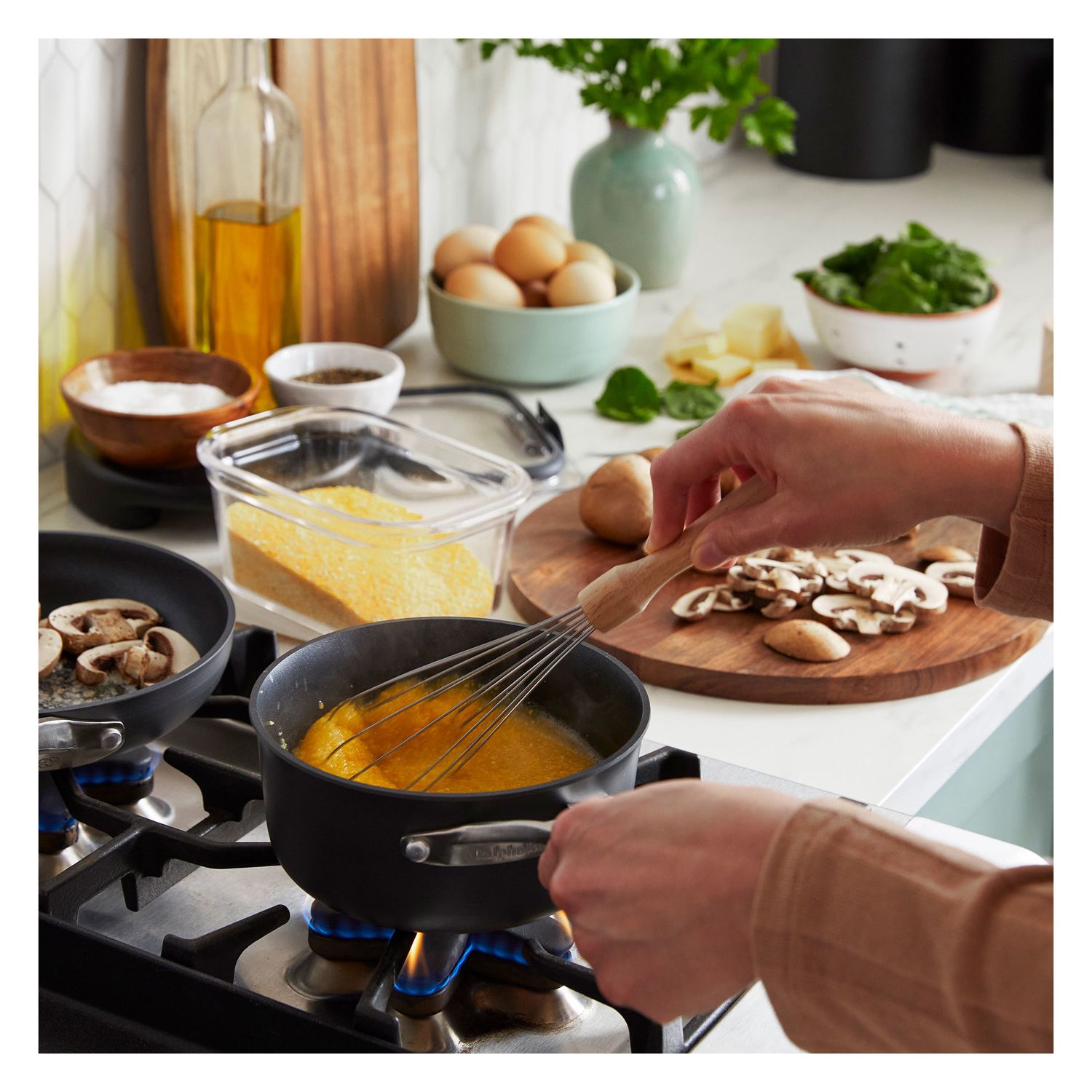 Calphalon Premier Frying Pan - Thumbnail 2