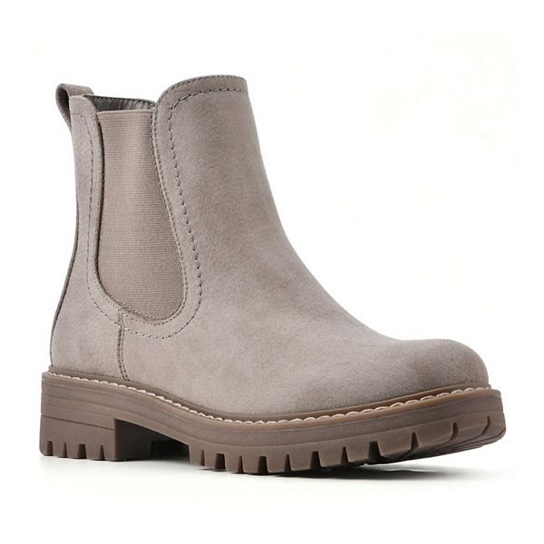 Cliffs by White Mountain Mastery Women's Chelsea Boots
