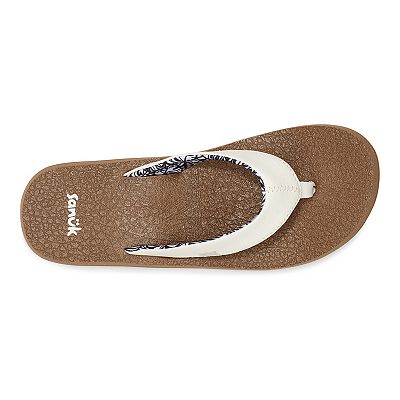 Kohls sanuk sandals deals