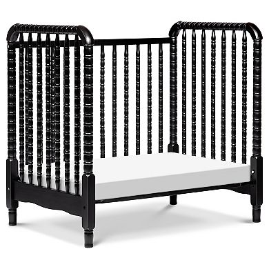 DaVinci Jenny Lind 3-in-1 Convertible Mini Crib