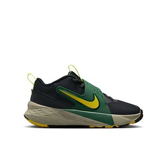 Nike Team Hustle D 11 Big Kids' Basketball Shoes