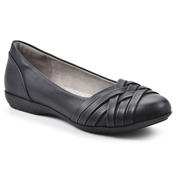 Cliffs Shoes Flats Cliffs By White Mountain Women's Calming Ballet Flats At Foxvalley Mall In Aurora, IL Ballerine Femme