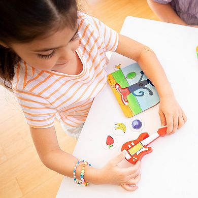 Educational Insights Pete the Cat I Love My White Shoes Game