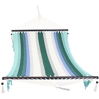 Sunnydaze 2-Person Woven Hammock with Spreader Bars and Fringe