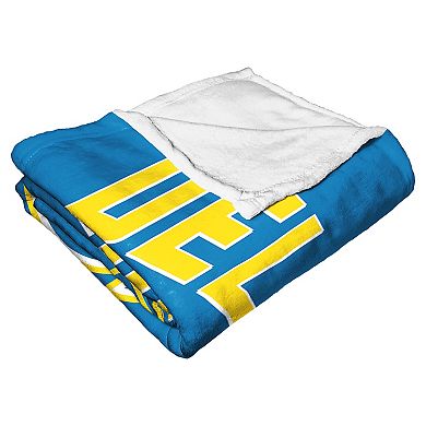 The Northwest Delaware Blue Hens Alumni Silk-Touch Throw Blanket