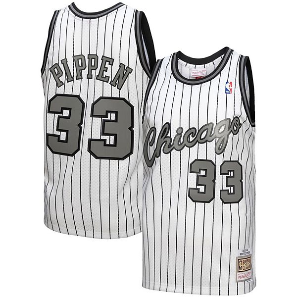 adidas Chicago Bulls #33 Scottie Pippen White Hardwood Classics Swingman  Throwback Basketball Jersey