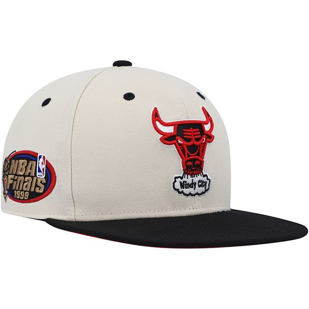 Chicago Bulls Retro Snapback Mens Hat (Beige)
