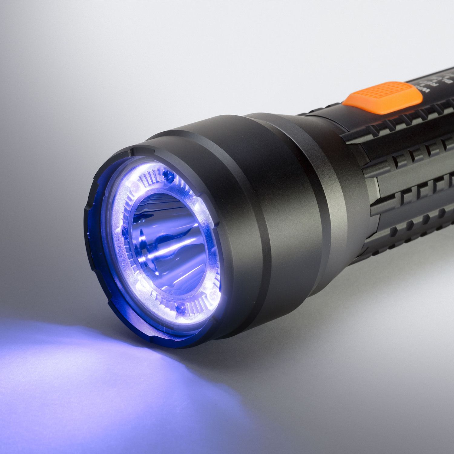 bushnell rechargeable flashlight near m TRKR 600 Lumen See up to 115 meters away with vivid detail when on high mode Bushnell LED Camping & Hiking