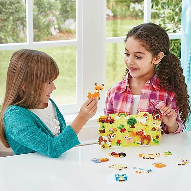 Aquabeads Day On The Farm Jumbo Arts & Crafts Kit