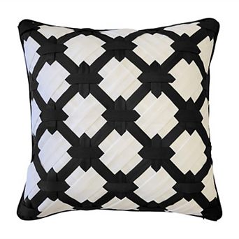 Edie@Home Indoor Outdoor 2-Tone Intricate Woven Throw Pillow