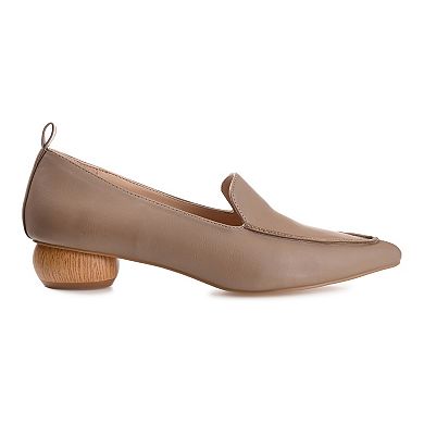 Journee Maggs Women's Flats