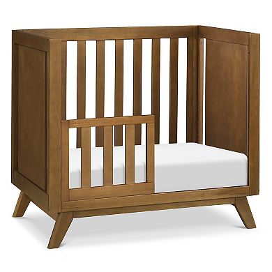 DaVinci Otto 3-in-1 Convertible Mini Crib with 4" Mattress