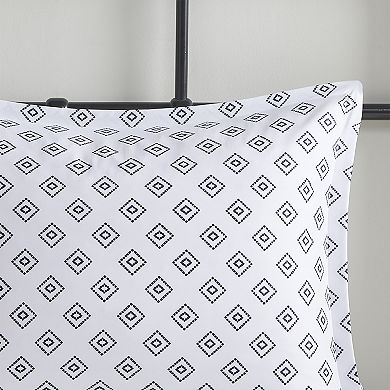 Intelligent Design Zoe Reversible Comforter Set with Shams