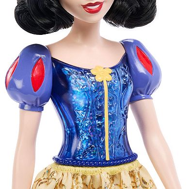 Disney Princess Snow White Fashion Doll and Accessories by Mattel