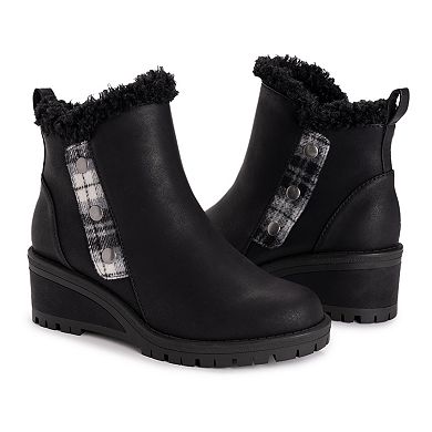 MUK LUKS Norway Halden Women's Wedge Ankle Boots