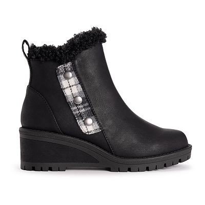 MUK LUKS Norway Halden Women s Wedge Ankle Boots
