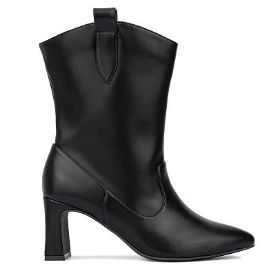 Fashion to Figure Iliana Women's Ankle Boots