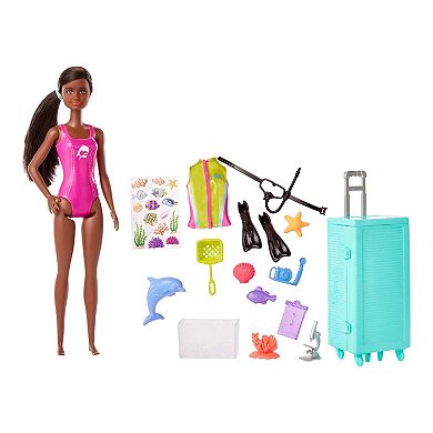 Barbie Marine Biologist Doll (Brunette) & Mobile Lab Playset