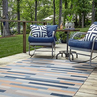 Linon Miami Outdoor Machine Washable Rug