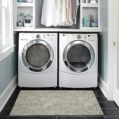 Linon Largo Outdoor Machine Washable Rug