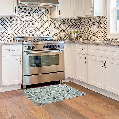 Linon Deltona Outdoor Machine Washable Rug